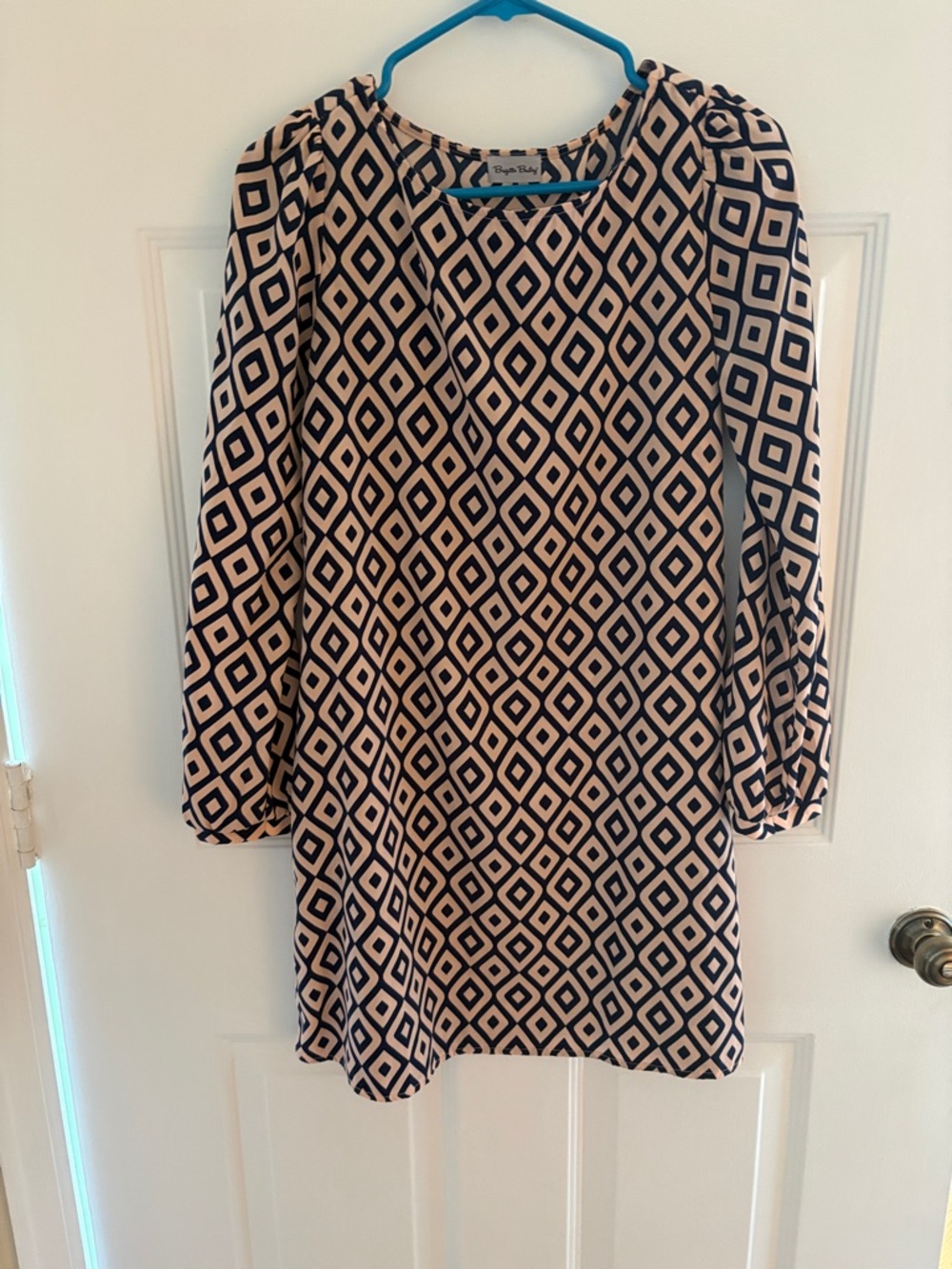 Geometric Diamond Print Shift Dress in Navy and Cream